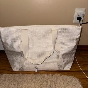 Pink Victoria’s Secret tote